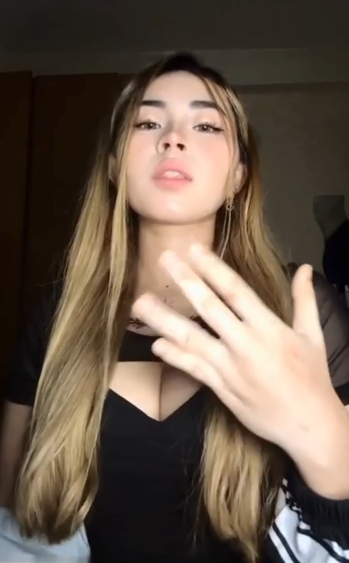 Desahan Iqa Cewek Malay Viral Terbaru