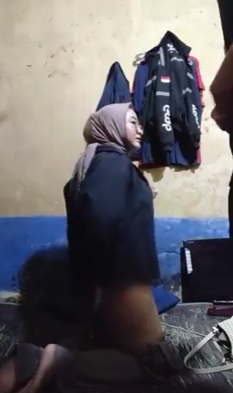 Full Durasi Hijab Kacamata BBW Semok Ngentot di Kost