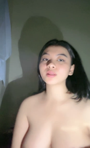 Kak Dara mahasiswi Cantik