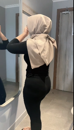 Wanita Puting besar punya tubuh sempurna