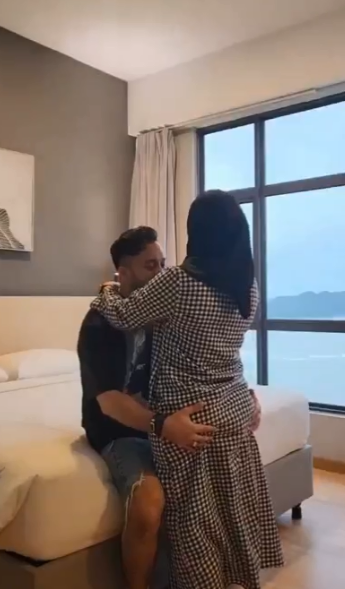 Selebgram Jilbab Viral Ngentot Sama Brondong