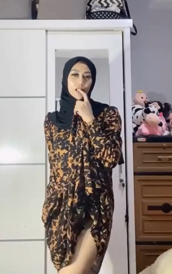 Skandal Wikwik Gavriena Astaris Mantan Model Dewasa