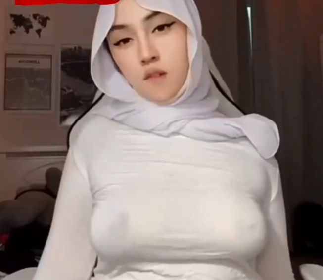 Vallen Hijab Putih Malay