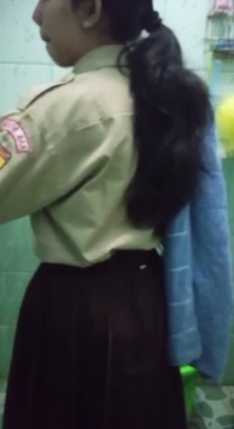 intip ade pulang sekolah